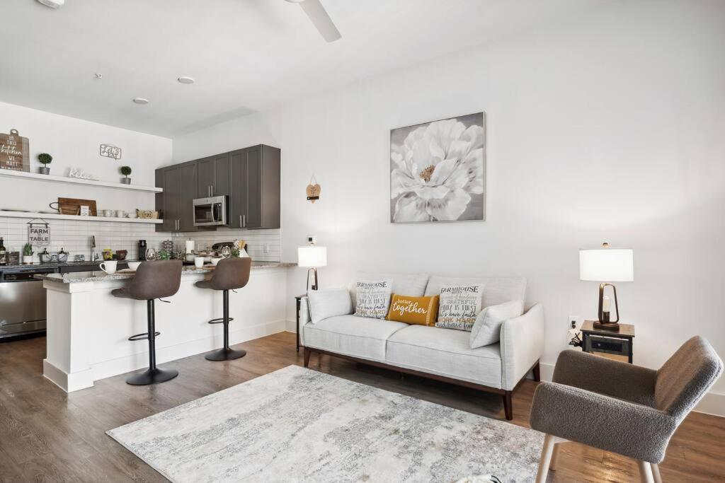 Luxurious 1Bd Apt In Austin Suburb ฟลูเกอร์วิลล์ ภายนอก รูปภาพ