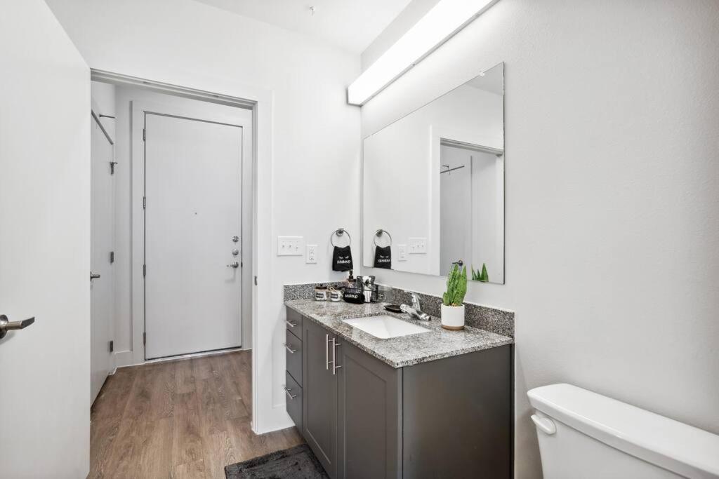 Luxurious 1Bd Apt In Austin Suburb ฟลูเกอร์วิลล์ ภายนอก รูปภาพ